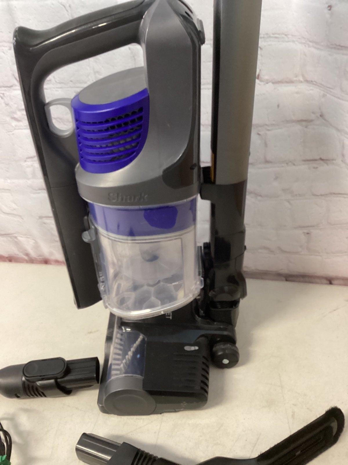 Shark cordless rocket stick vacuum cleaner