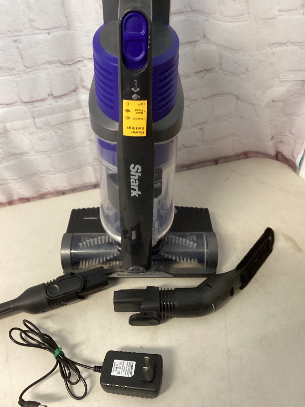 Shark cordless rocket stick vacuum cleaner