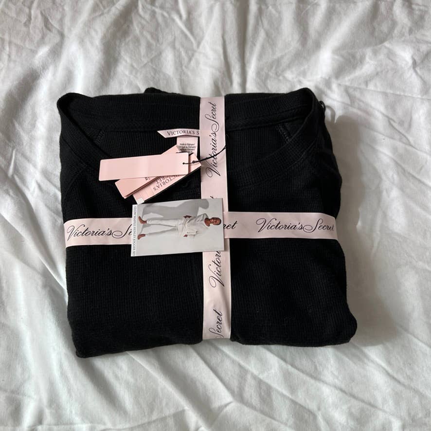 victoria secret pajama set