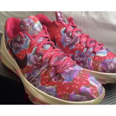 Size 6.5 Y KD Aunt Pearl 8 Basketball Shoes