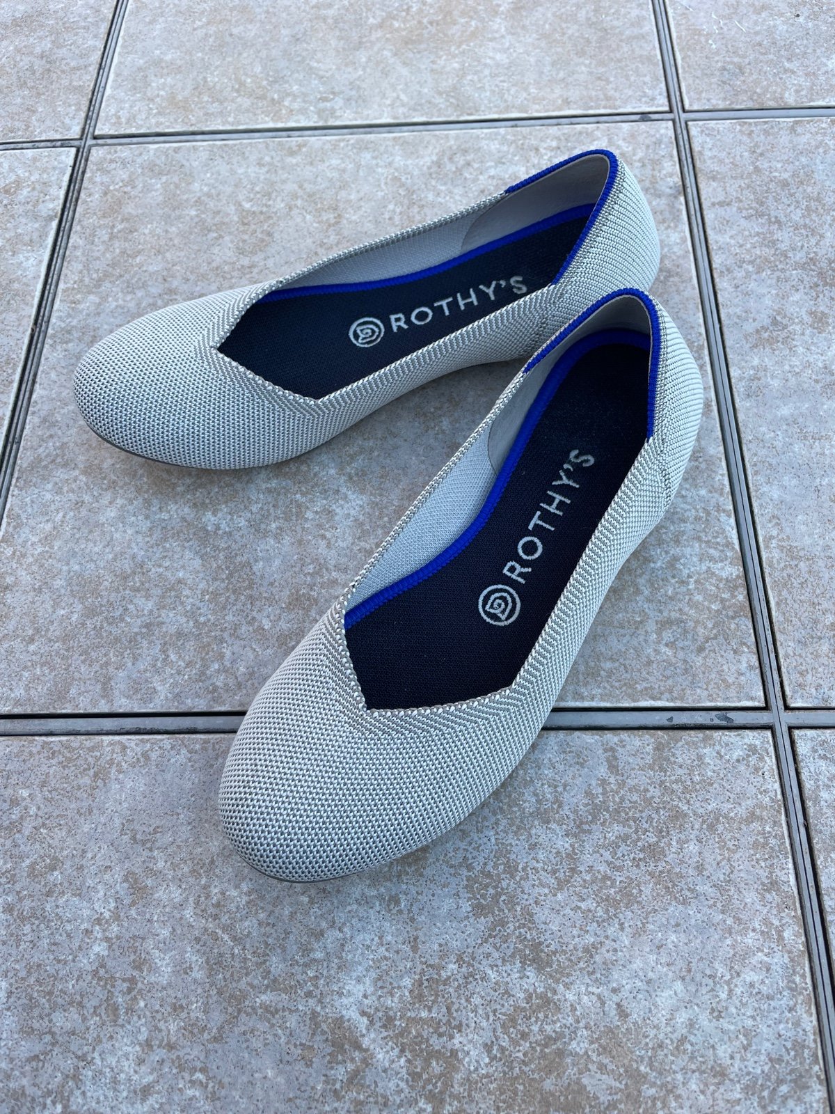 Rothys Round Toe Comfort Flats