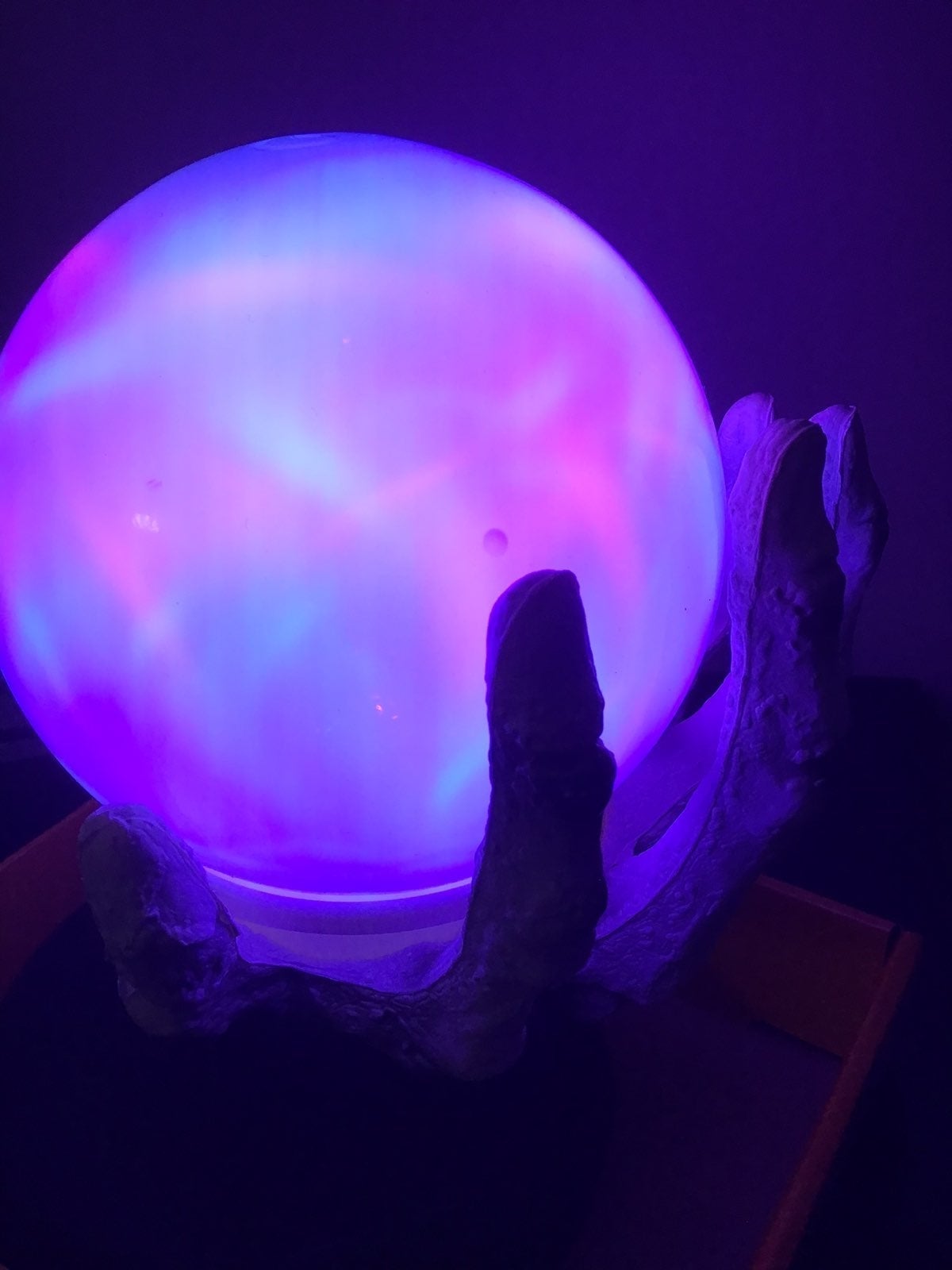 SPOOKY CRYSTAL BALL (Animated)