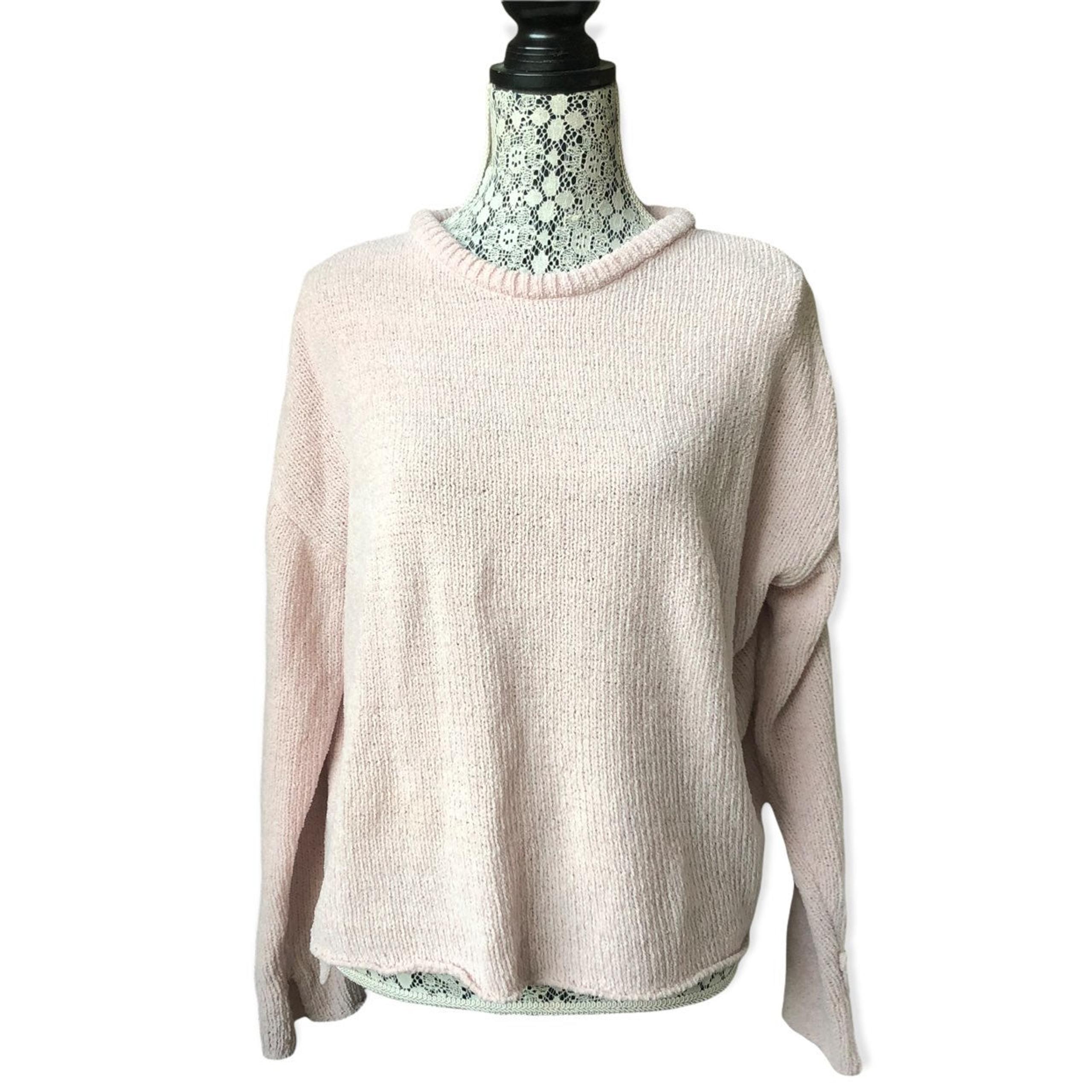 Light Pink Blush Crew Neck Sweater size Medium - Taylor & Sage