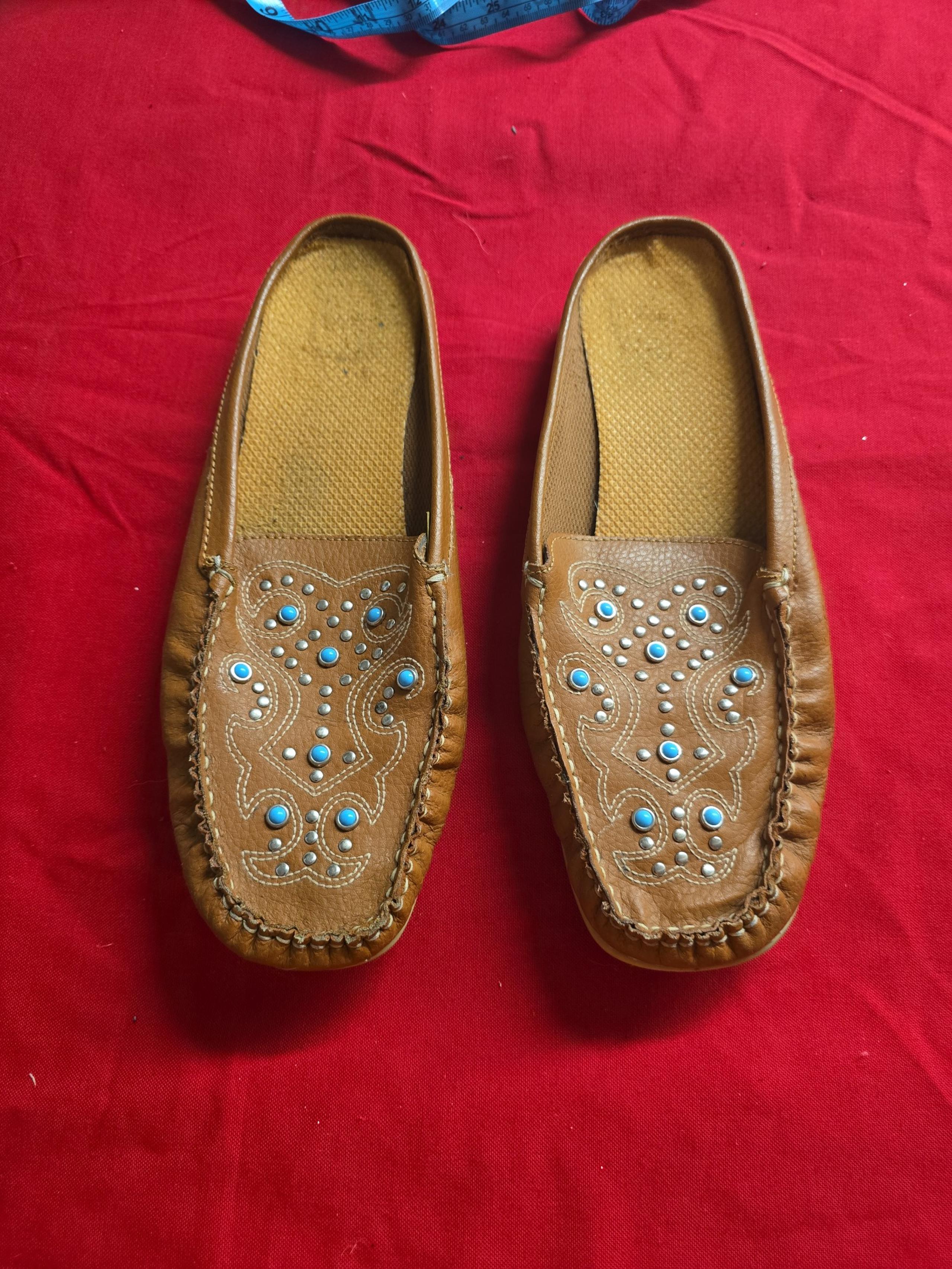 Size 10 mens slip ons