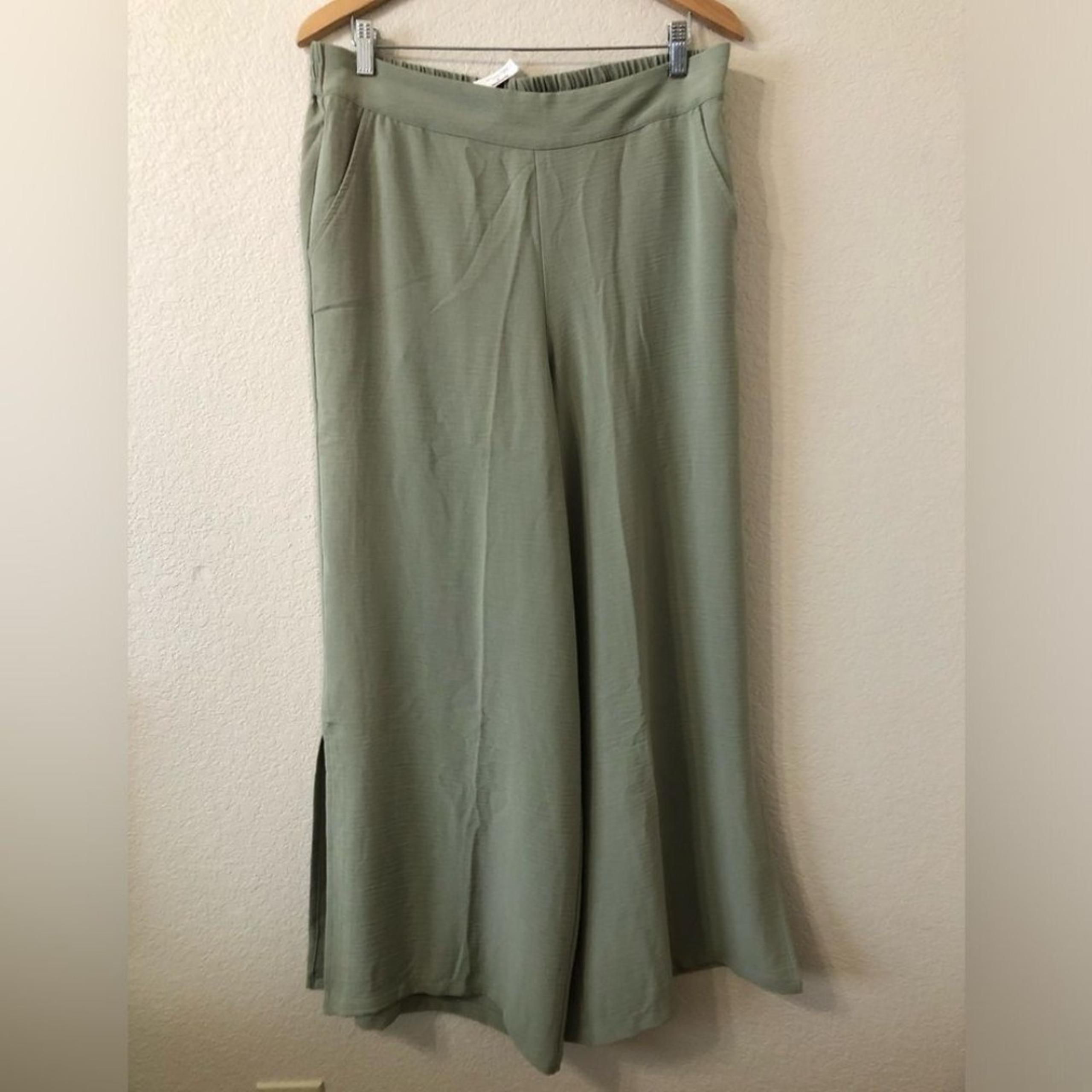 NWT Adrianna Papell Airflow Woven Dusty Sage Green Pants - Size Large