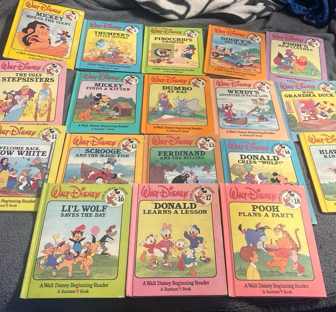 Vintage Walt Disney Bantam Book Complete Set 1-18 Free Shipping