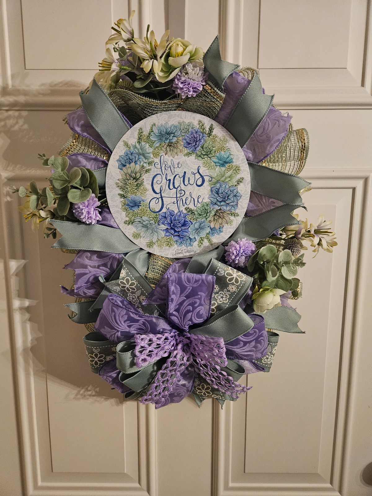 Love Grows Here door swag