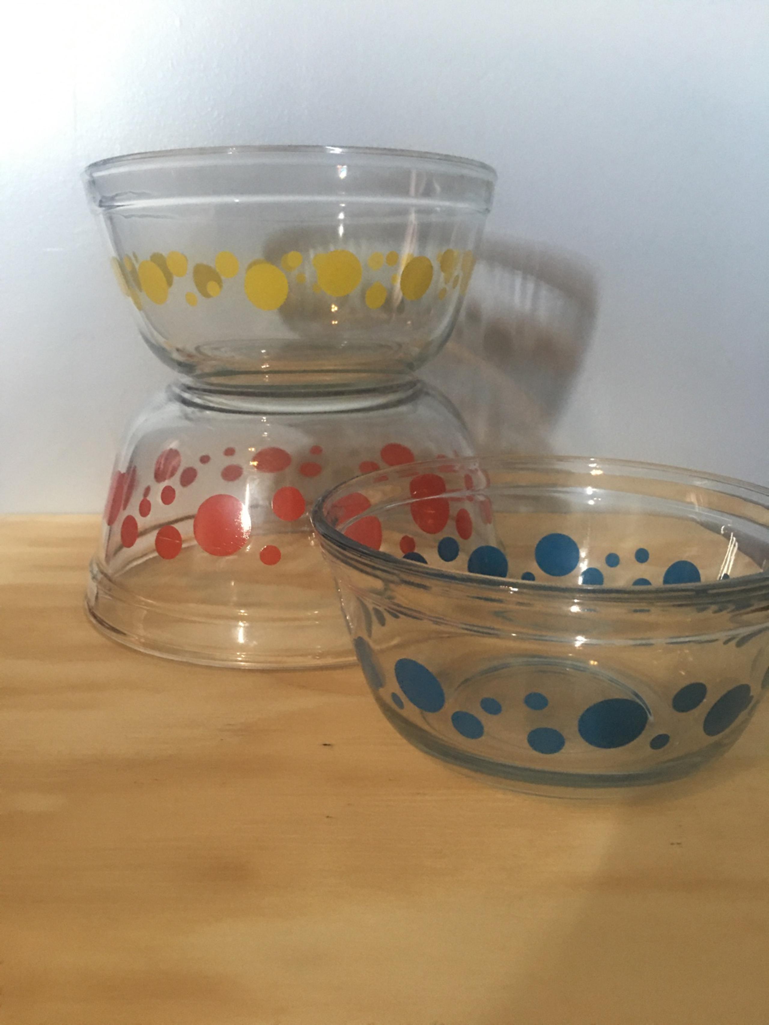 Anchor hocking polka dot bowl set