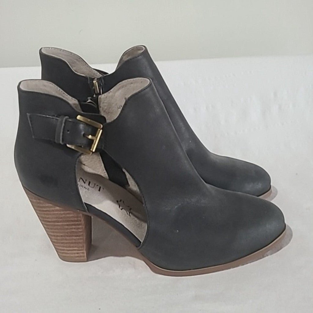 WALNUT Melbourne womens Leather boots size 8 NWT