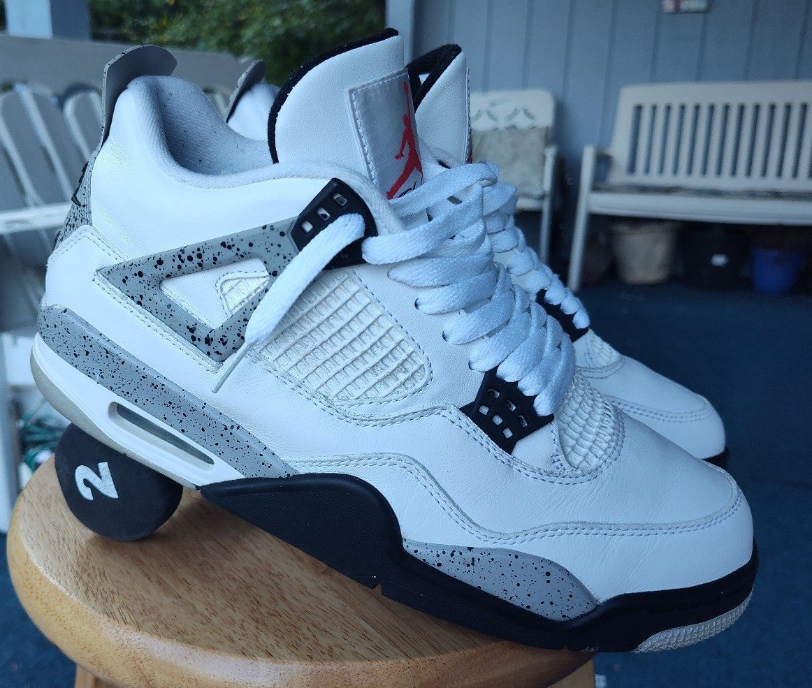 Jordan 4 white cement
