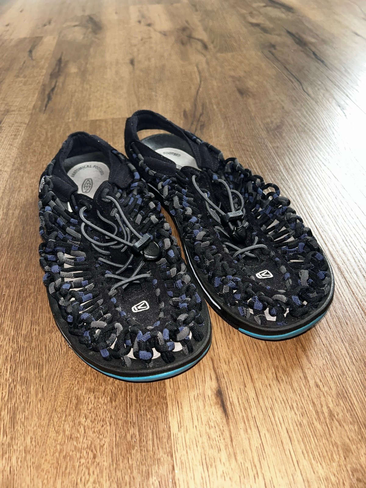 Keen Uneek 1014617 Black Grey Fishermen Sandals Cord Braided Rope Men's 9.5