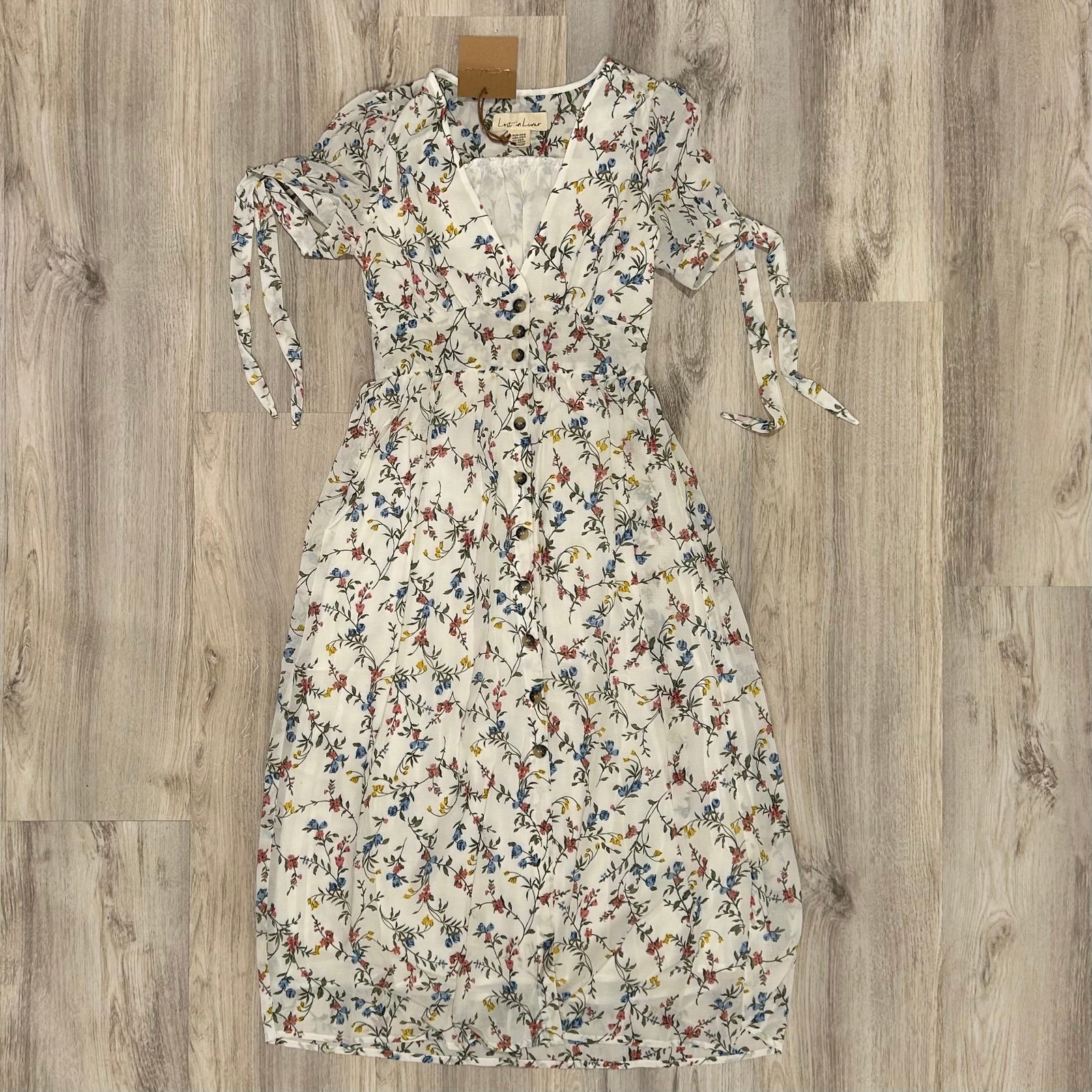 NWT Lost In Lunar White Floral Deep V Neck Button Front Maxi Dress Size XS