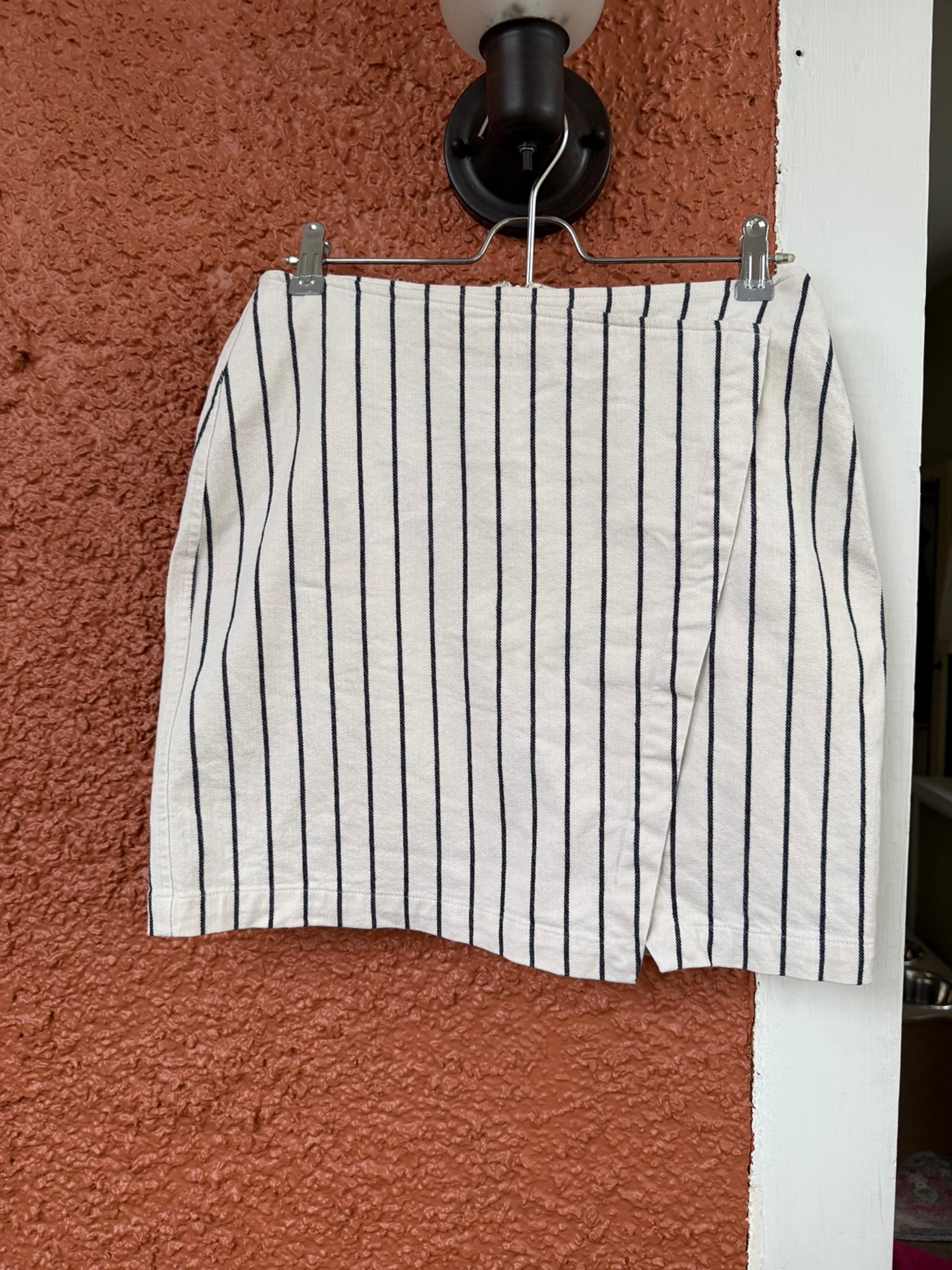 Madewell White Cream Faux Wrap Striped Mini Skirt Size 6 Nautical Beach