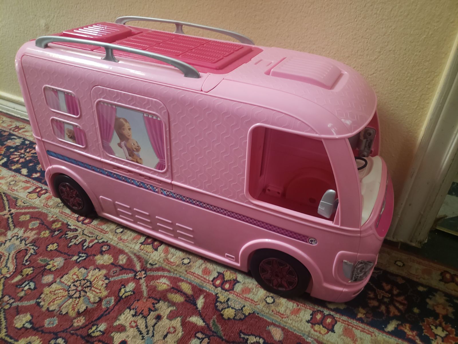 Barbie dream camper