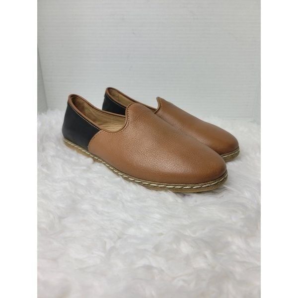 Charix Camel Black Leather Slip-on Shoes Sz EU 39 US 8.5 Comfort Flats Handmade