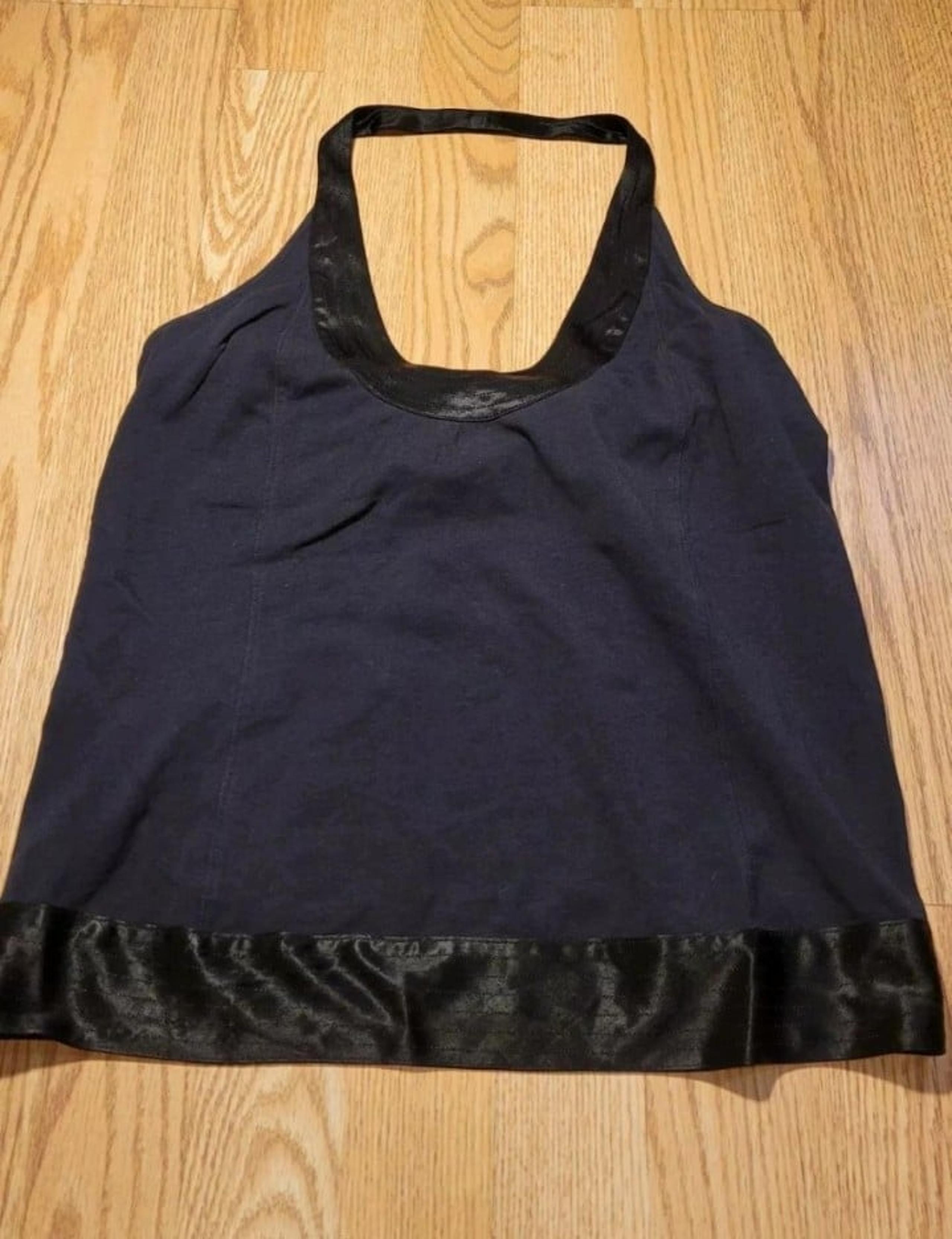 Armani Exchange Halter Top Sleeveless Women's
Size: Large
Black