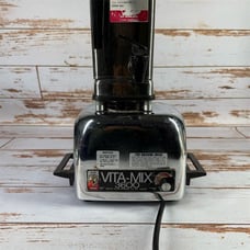 Vitamix 3600 Blender Durable Metal Classic Design with Safety Switch