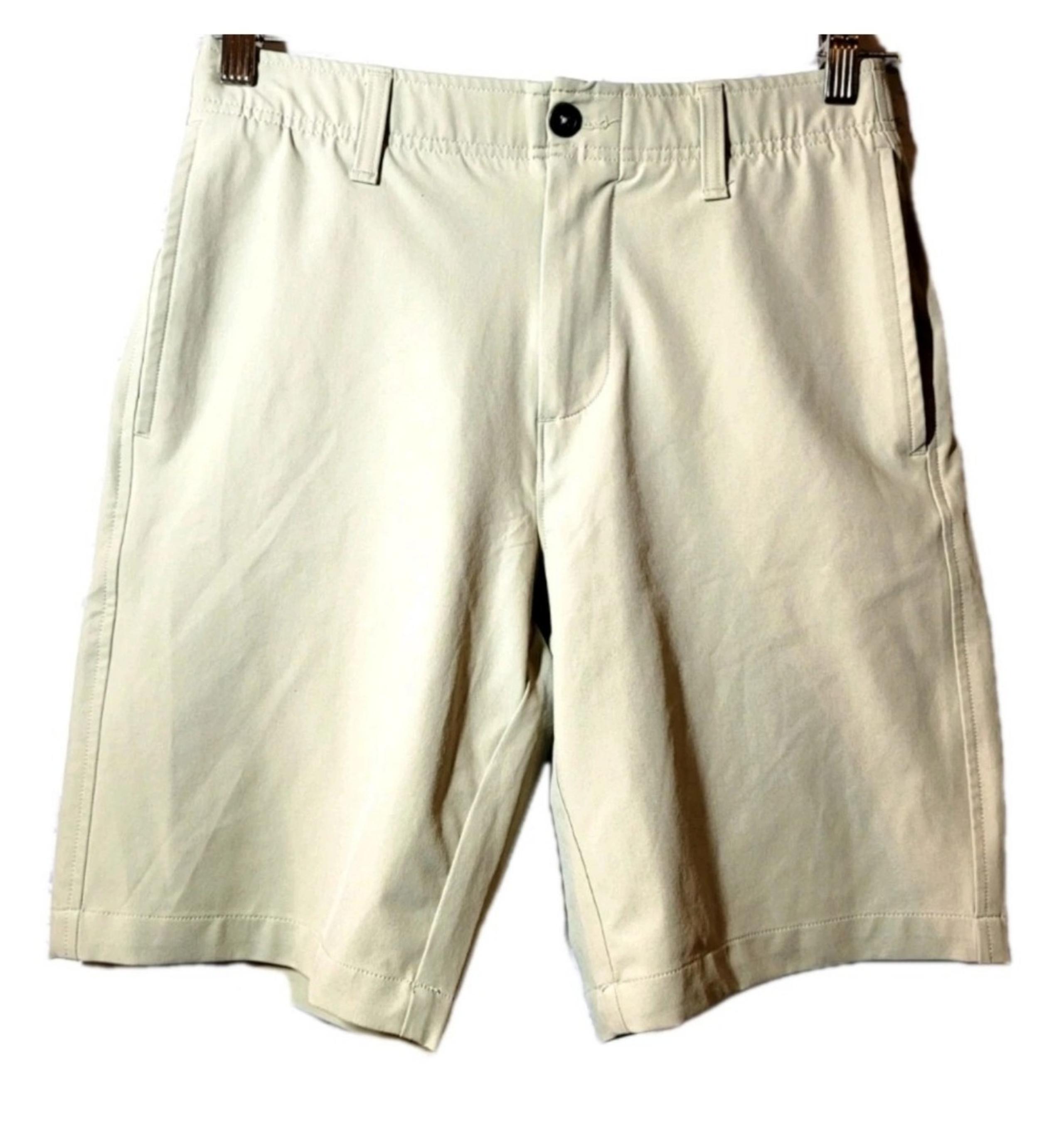 Under Armour Shorts Chino Shorts Mens Size 30 Beige Golf Classic Casual Vacation