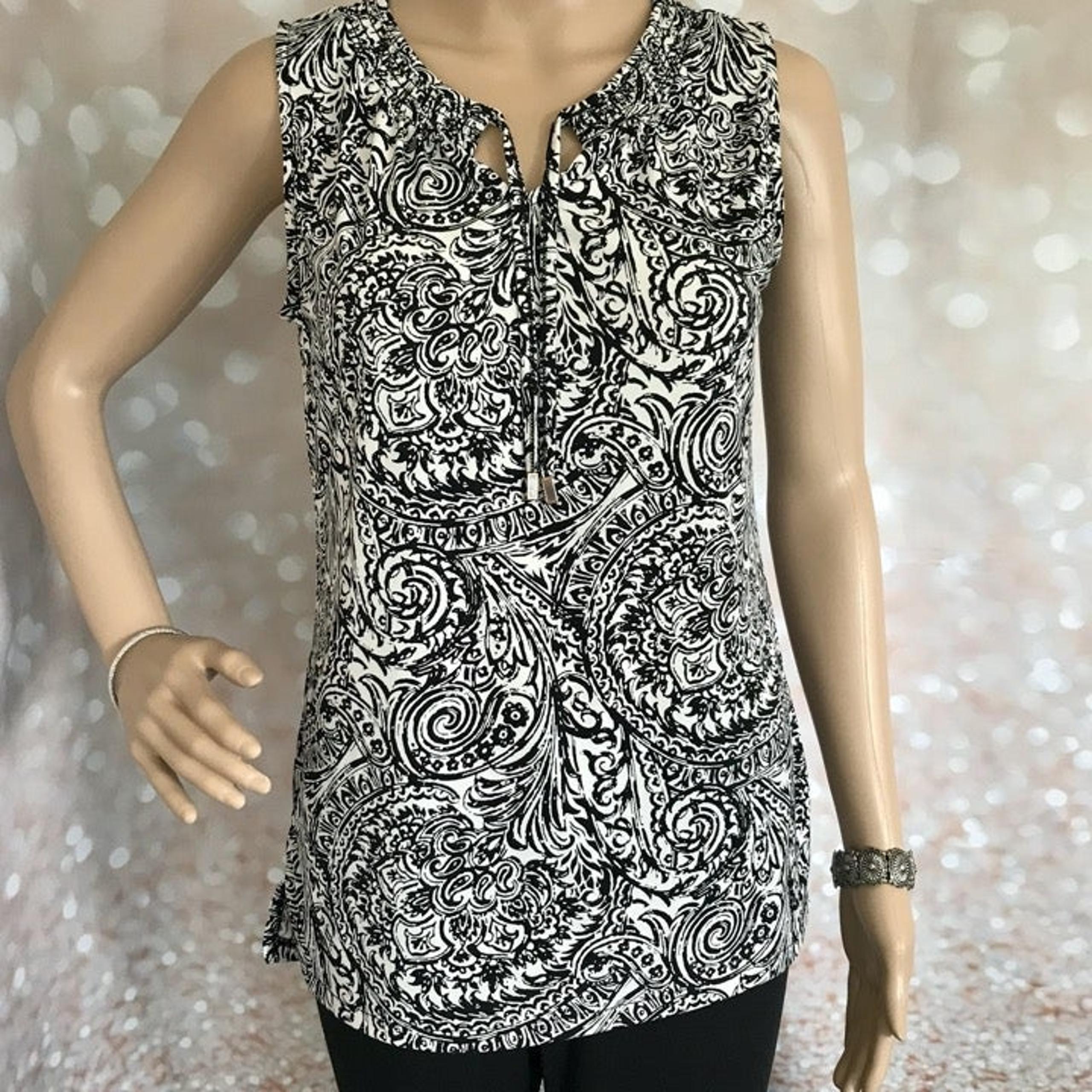 Liz Claiborne Black & White Career Tank