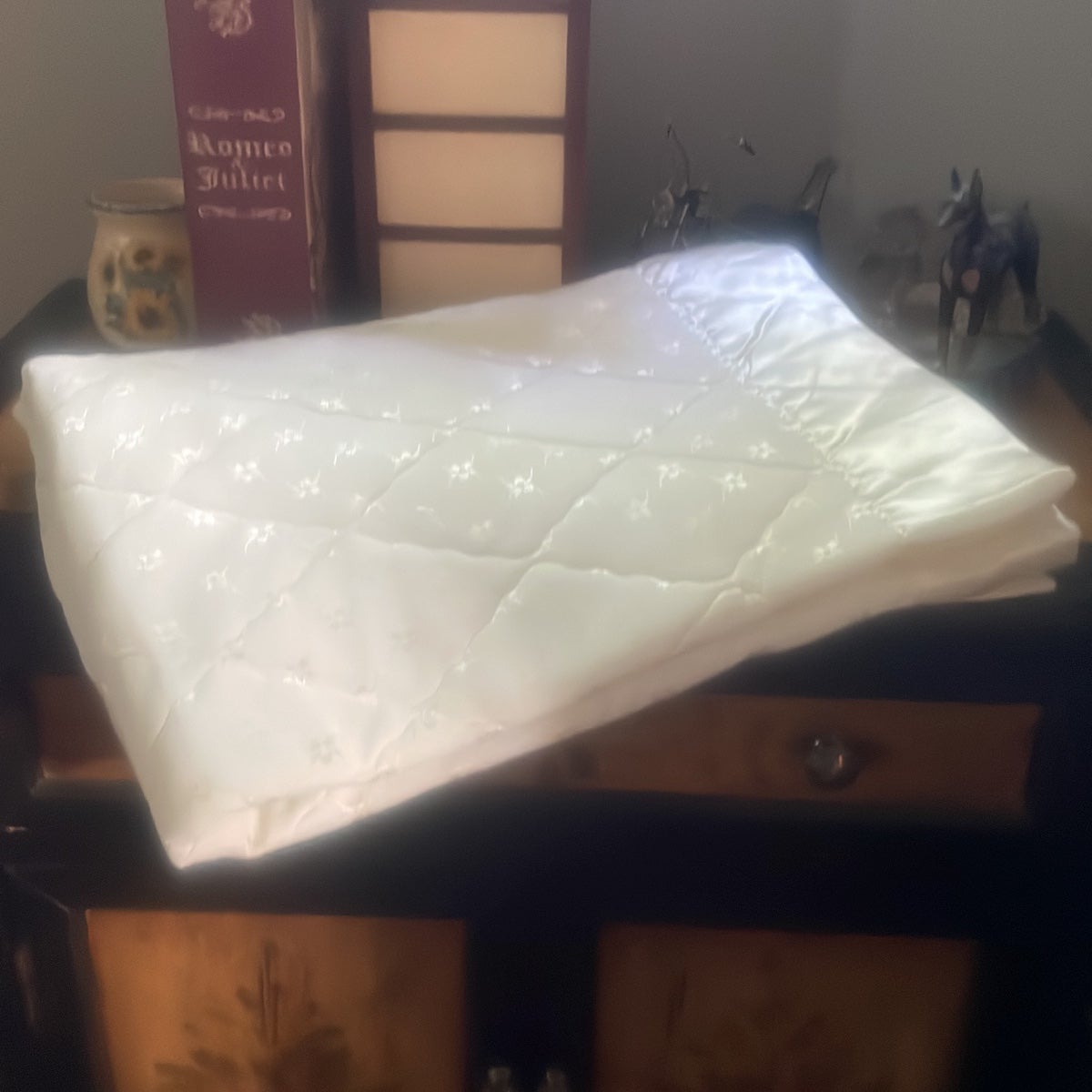 Vintage Quilted Satin Trim Baby Blanket White Etched
