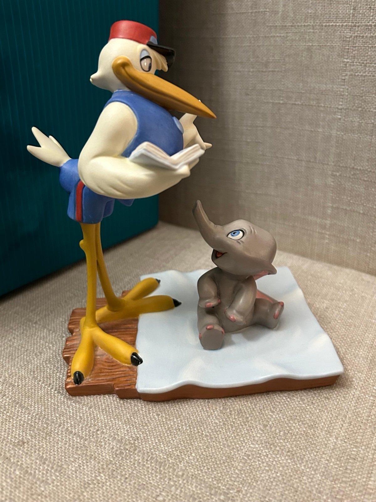 未使用品 ディズニー WDCC ダンボ Bundle of Joy フィギュア