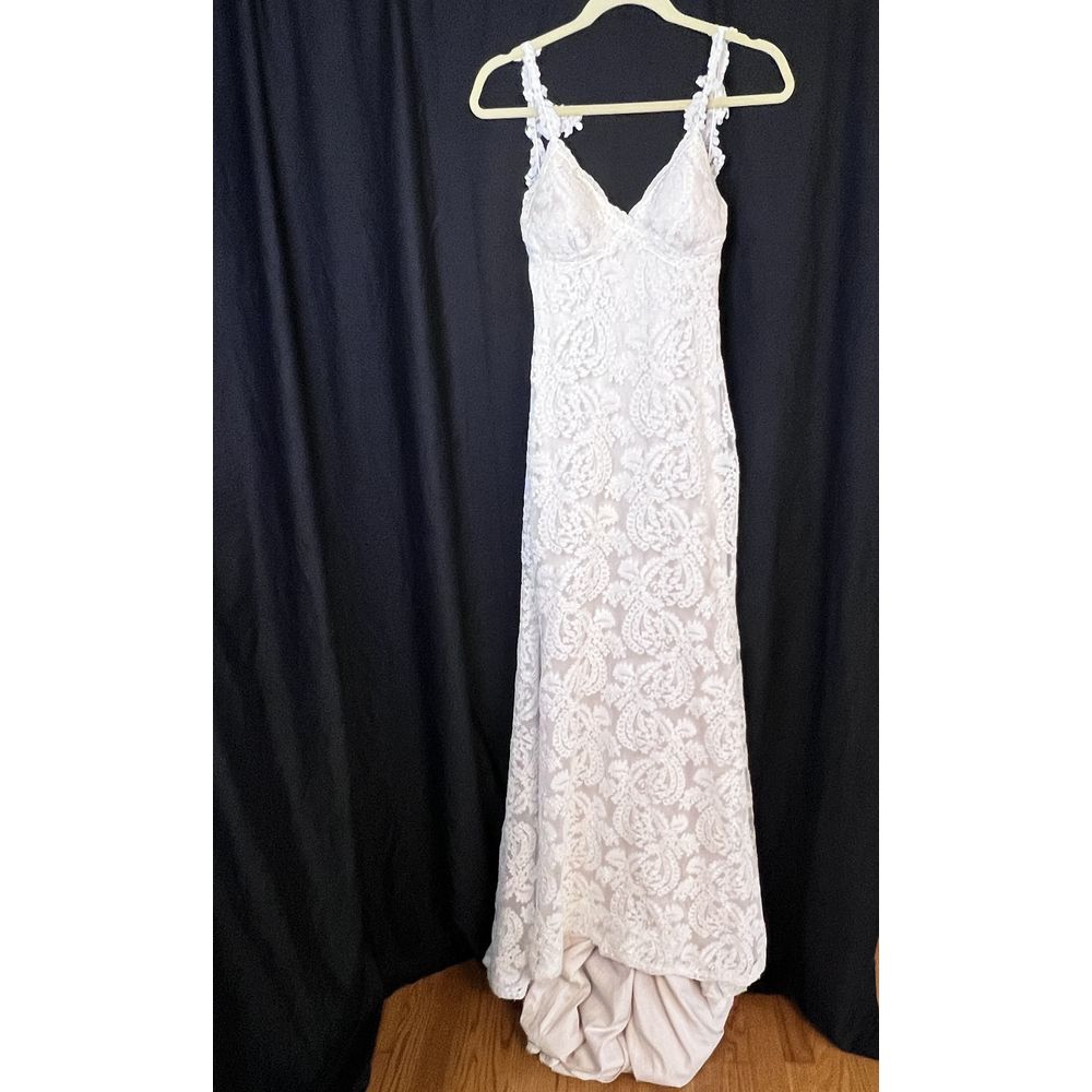 Katie May lace wedding dress spaghetti strap backless train Size Medium