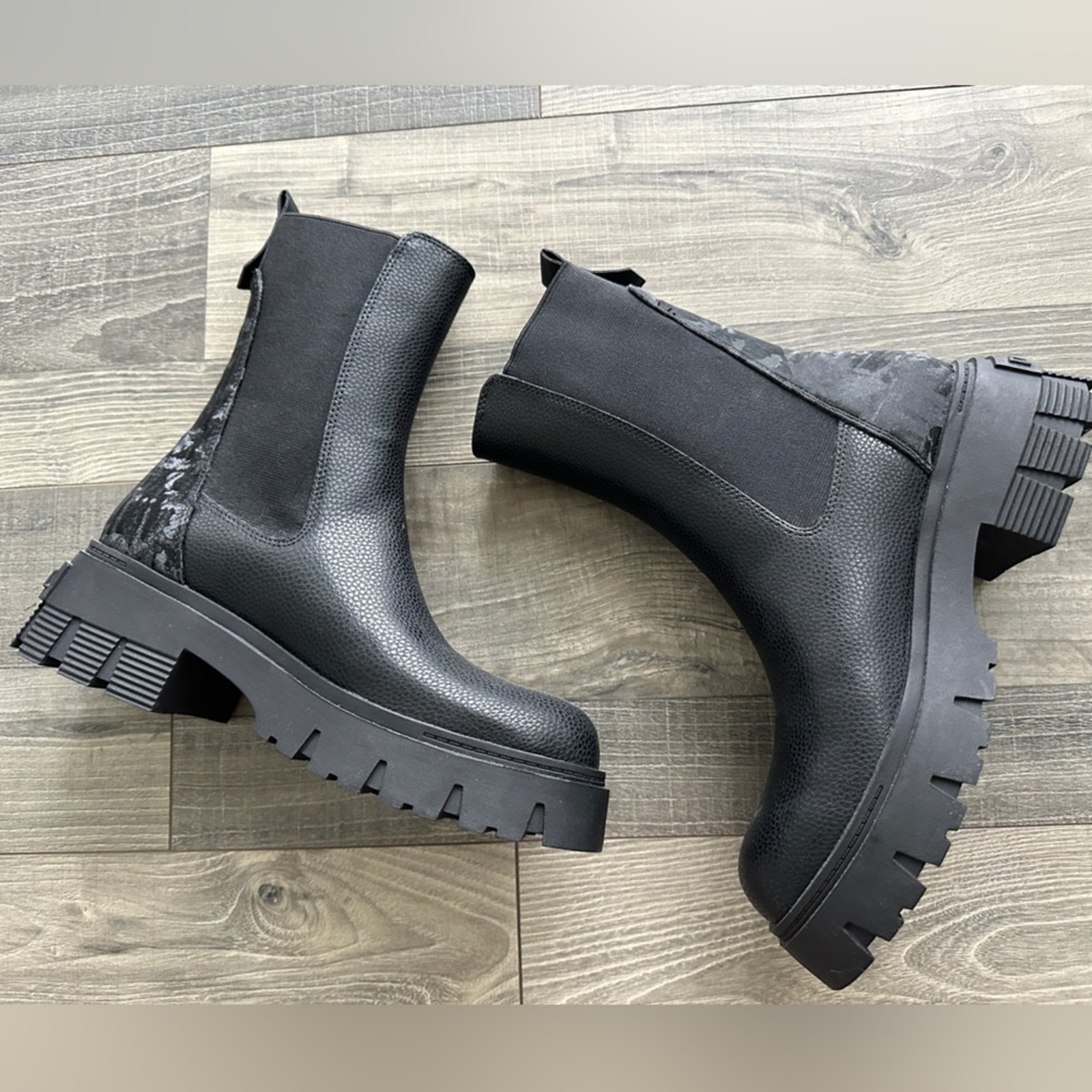 Desigual Black Chelsea Boots