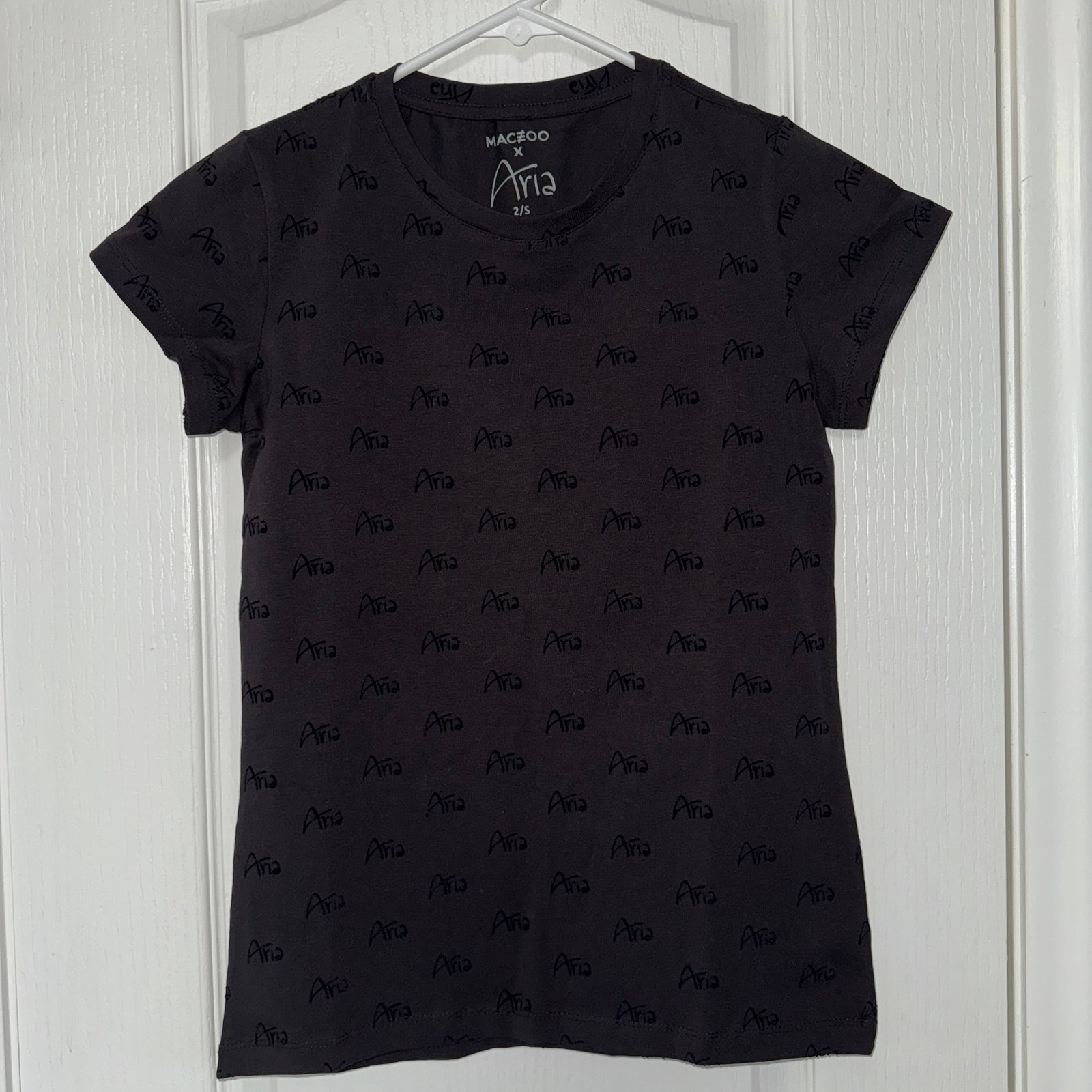 MACEOO Black Aria MGM Casino Embossed Tee T-Shirt Women's Size Small 2/S