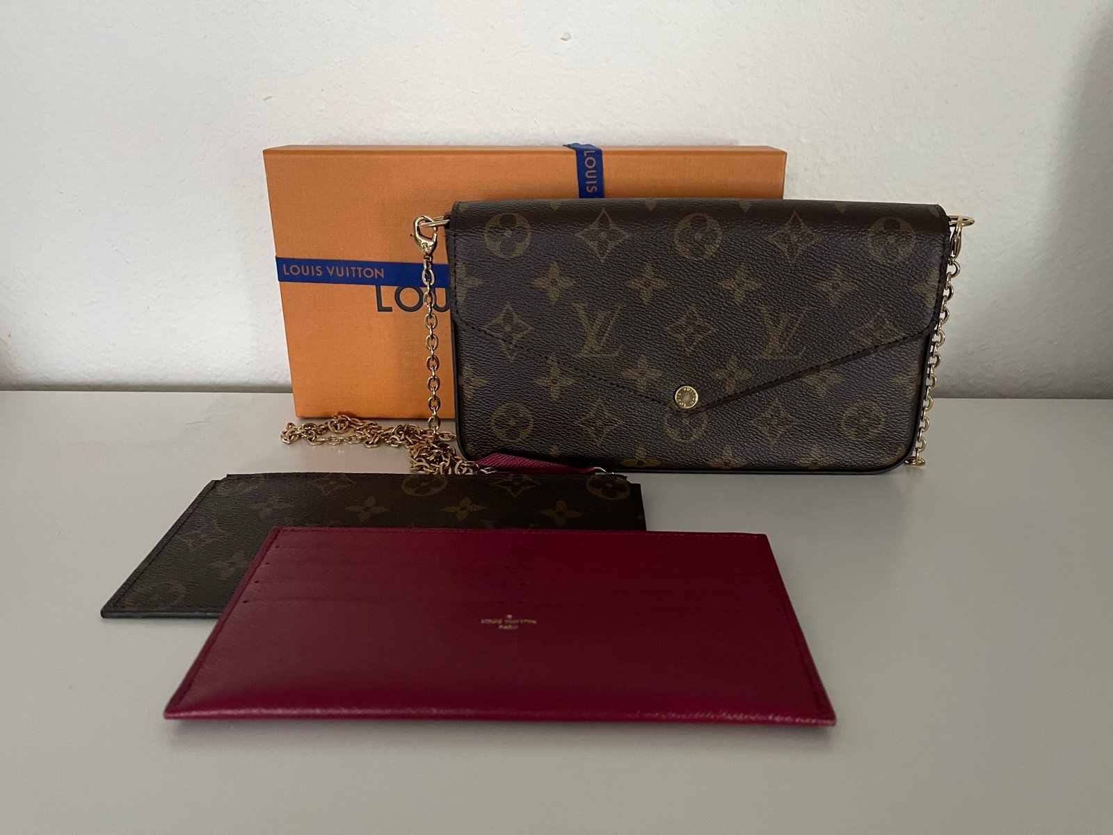 Louis Vuitton felicie pochettie