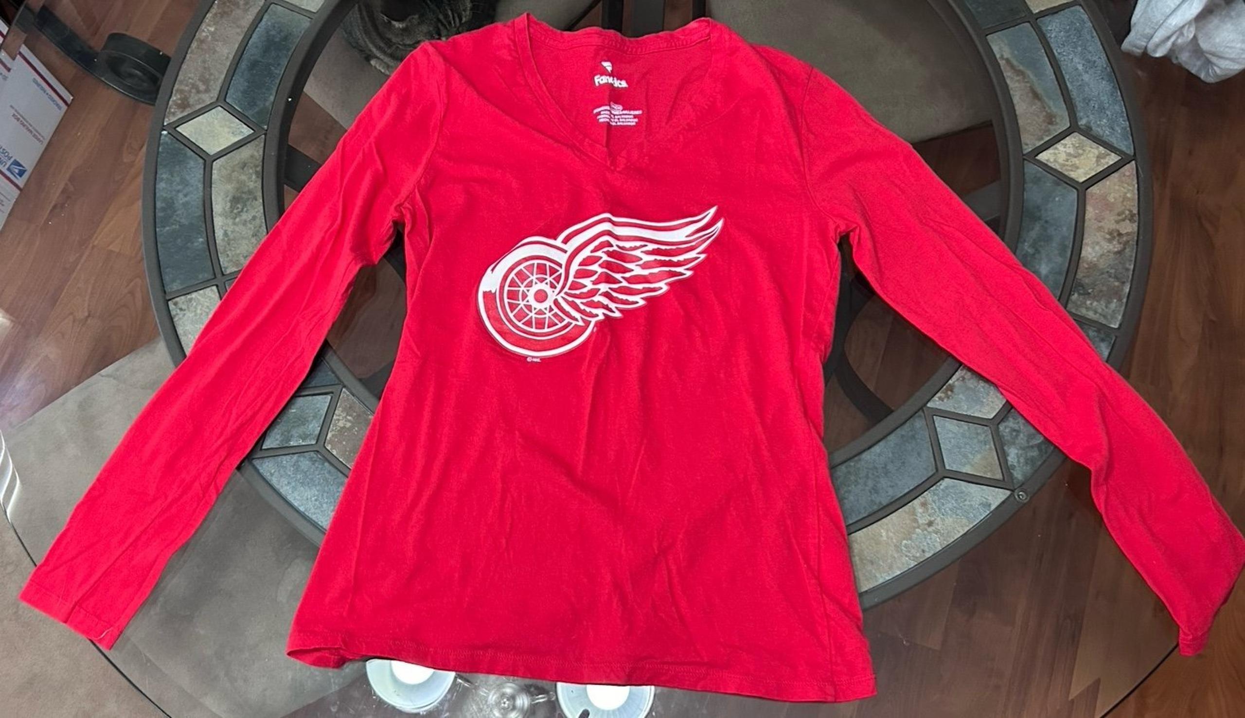 Women's redwings long sleeve