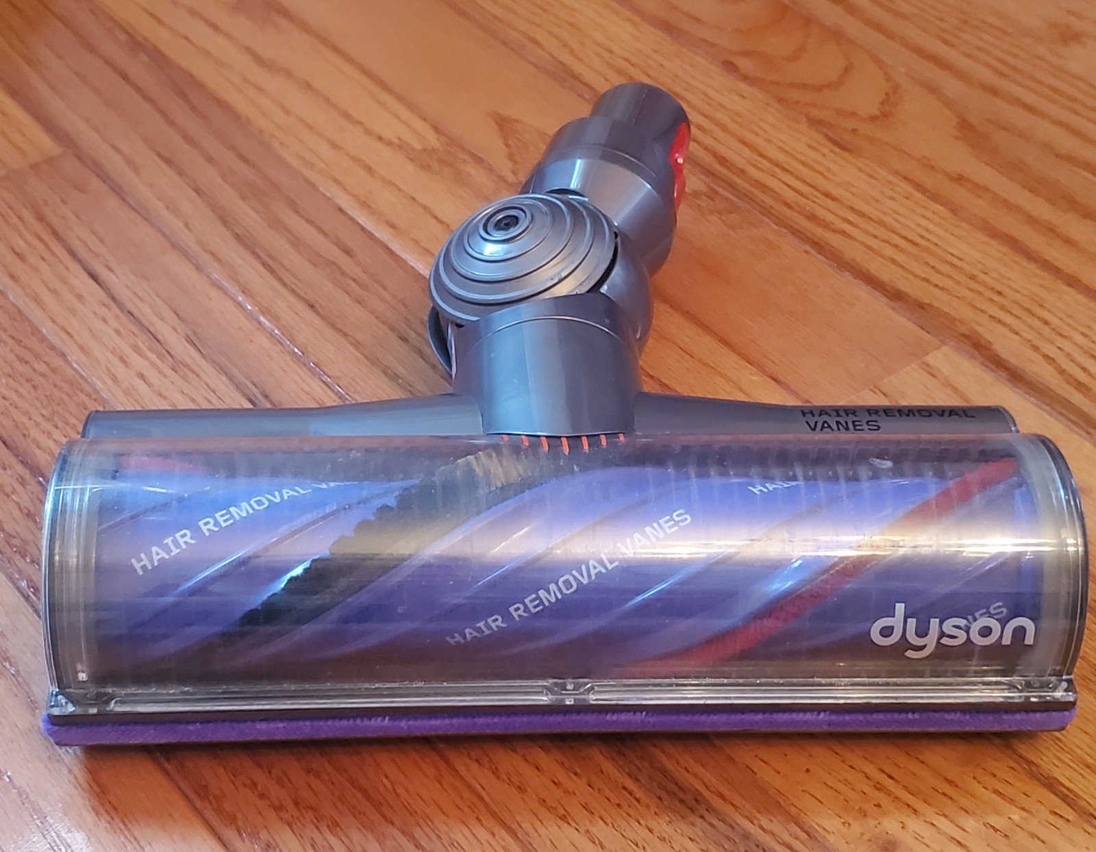 Dyson quick release motor head attachment