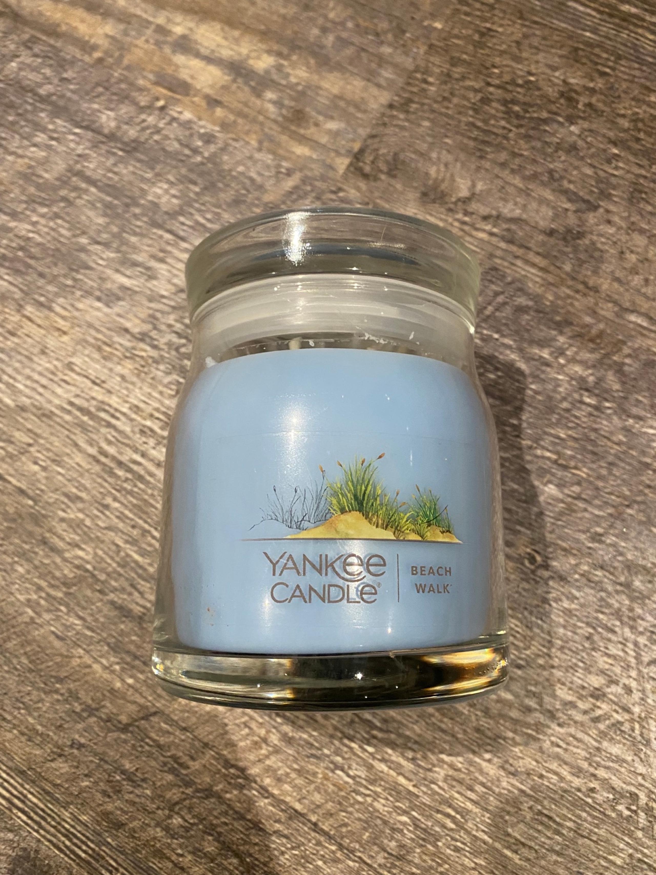 Yankee Candle 13oz Medium Signature Collection Beach Walk Scent Candle NEW