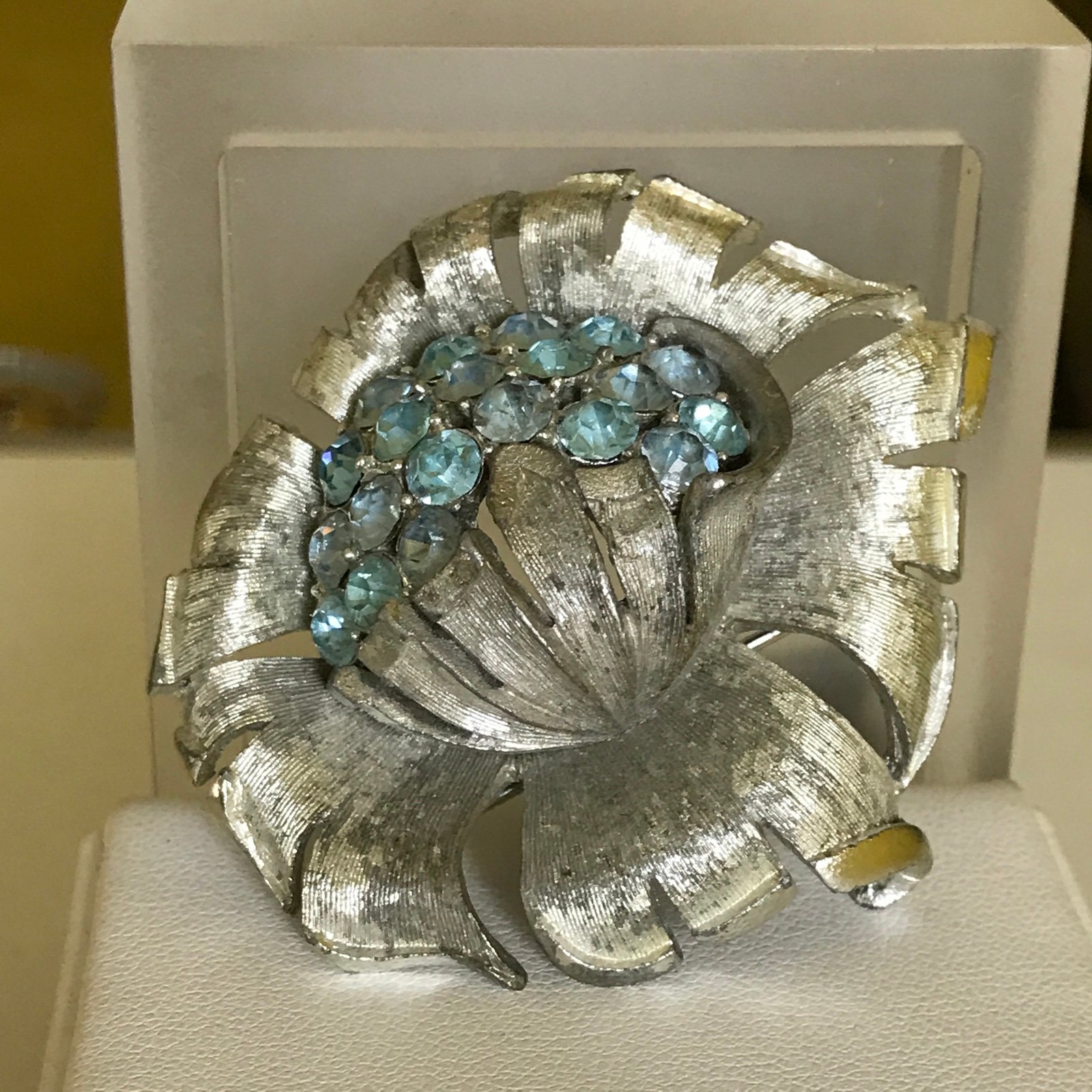 Vintage Coro Aqua Rhinestones Textured Brushed Silver Tone Flower Brooch