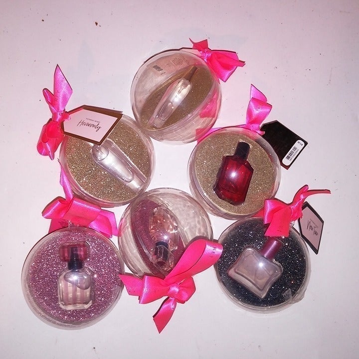 Set of 6 Victoria Secret Fragrance Ornaments Eau de Parfum Very Sexy Tease Bombs