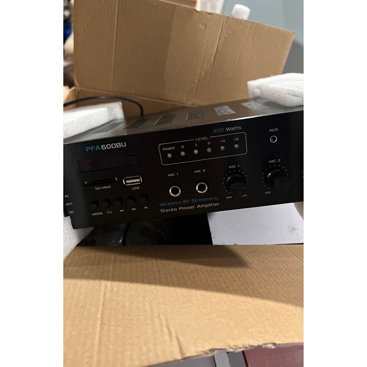 Wireless Bluetooth Karaoke Amplifier Home Car Bus Tours 300 Watts 2 Channel Digi