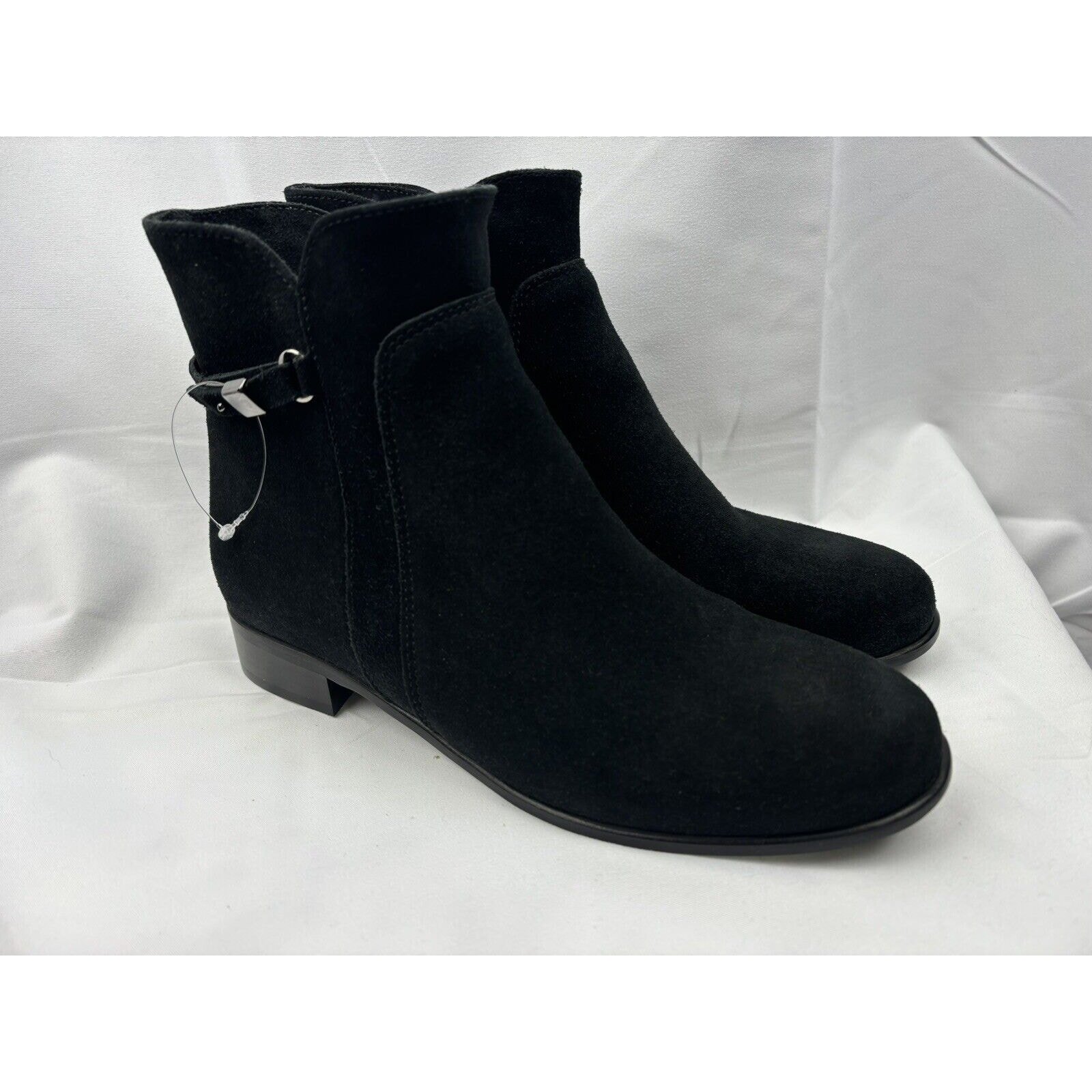 La Canadienne Black Sicilia Waterproof Suede Buckle Ankle Booties Size 7.5 US BN