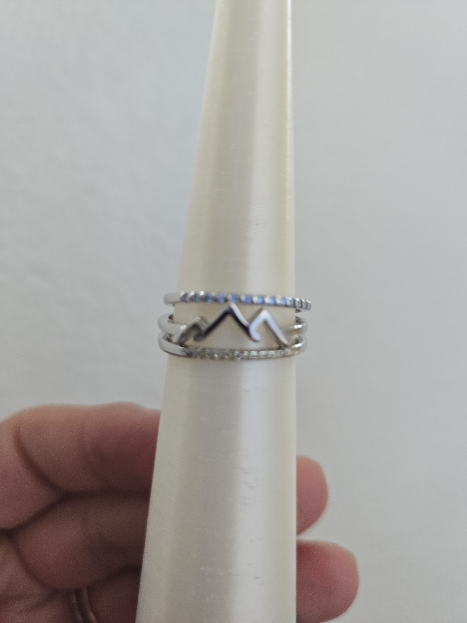 Ryze Ring Stackerz Yallowstone Ring. Size 8.