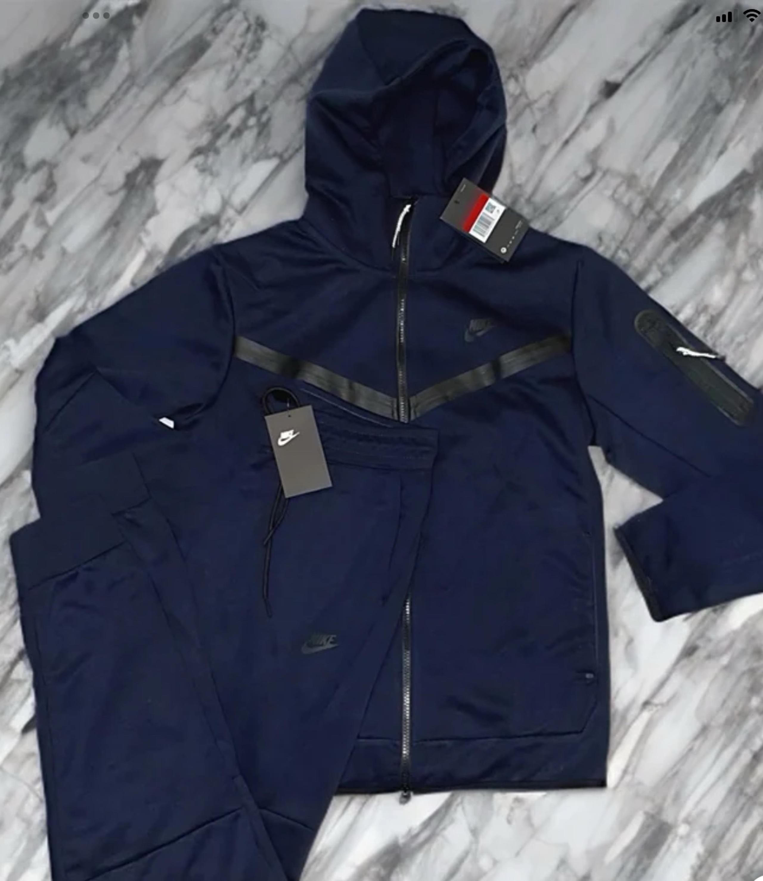 Nike tech fleece Navy Blue Sweatsuit Size Men’s M