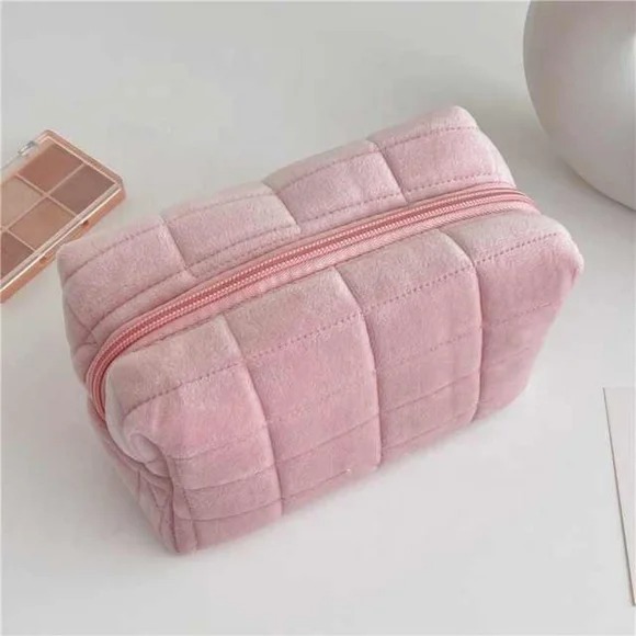 Plush Make Up / Accessory