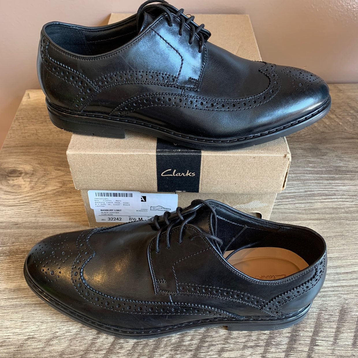 8 Clarks teens black leather dress shoes