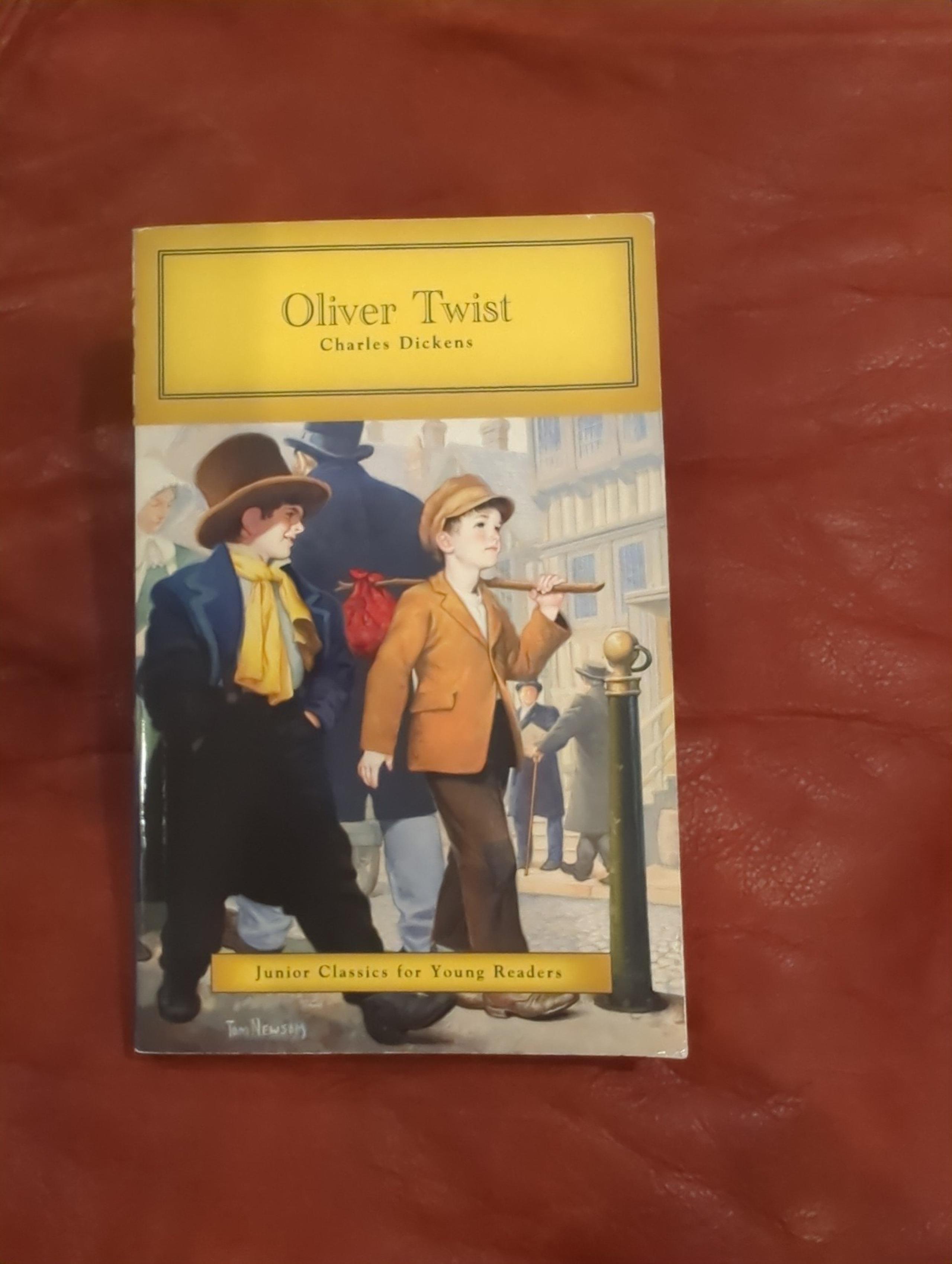 Oliver Twist by Charles Dickens ~Junior Classics for Young Readers