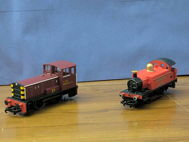 Hornby UK 0-4-0 Locomotives Pocket Rockets