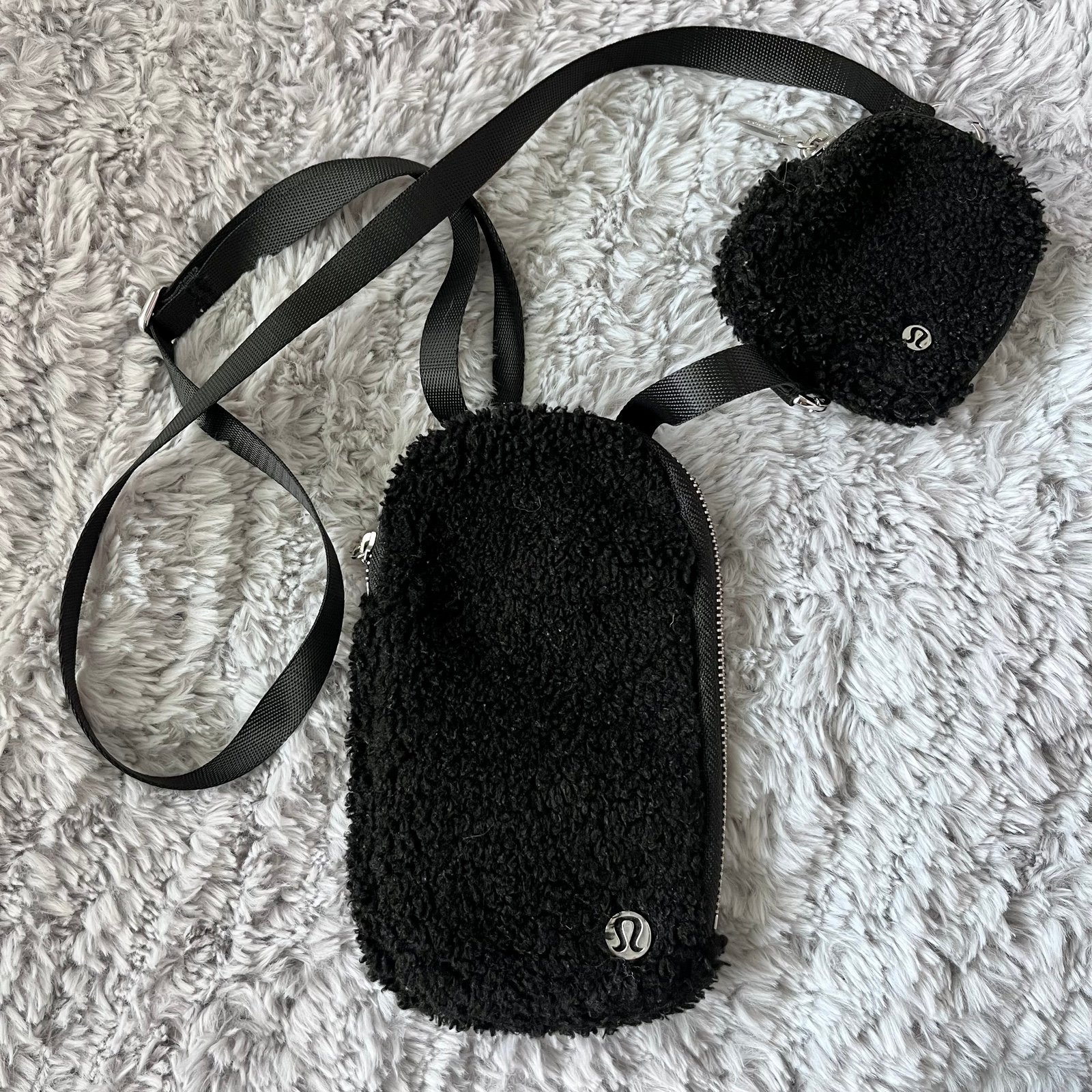 Lululemon Crossbody Black Fleece