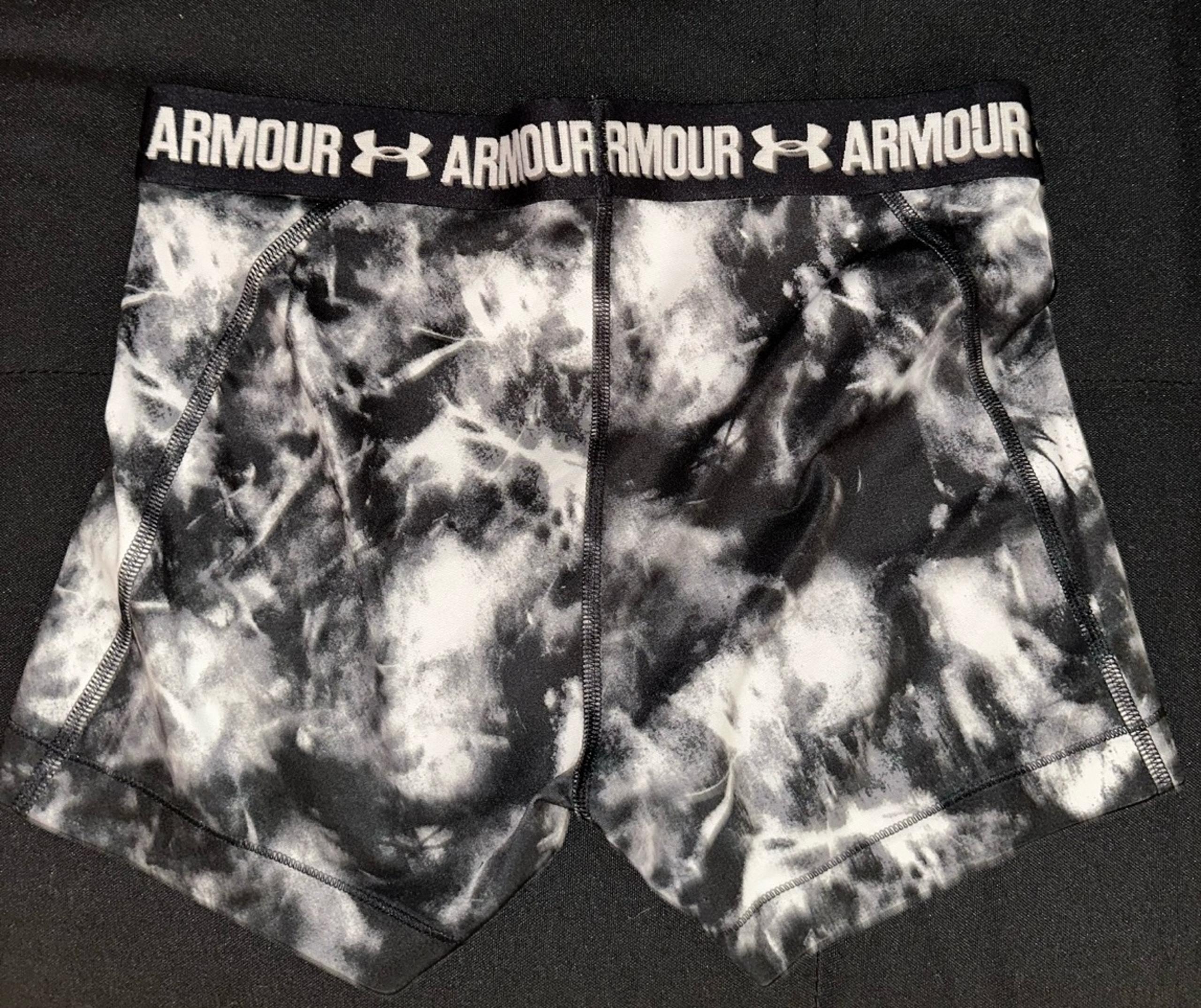 under armour compression shorts