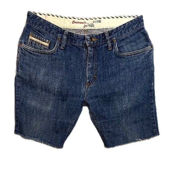 VANS off the Wall Bermuda cut-off Denim Shorts size 32 x 9” inseam