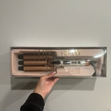 Glitz and glam hair waver