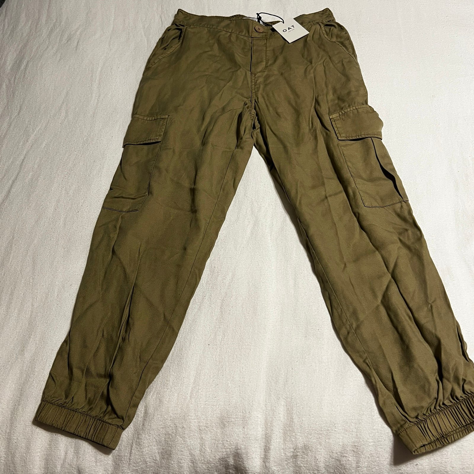 OAT NWT khaki cargo joggers Size SMALL