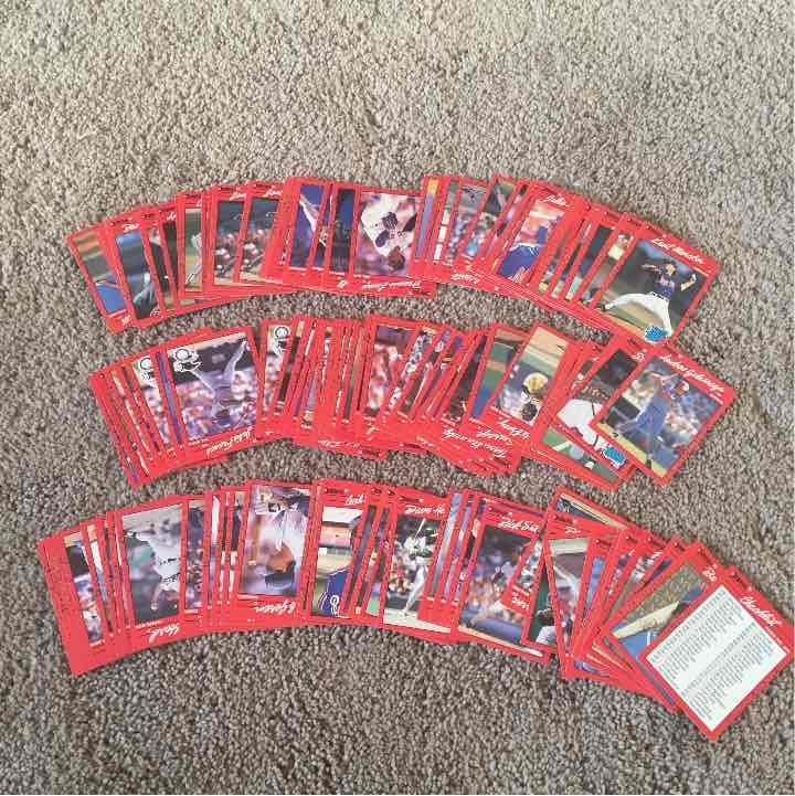 One hundred thirteen 1990 Donruss Cards