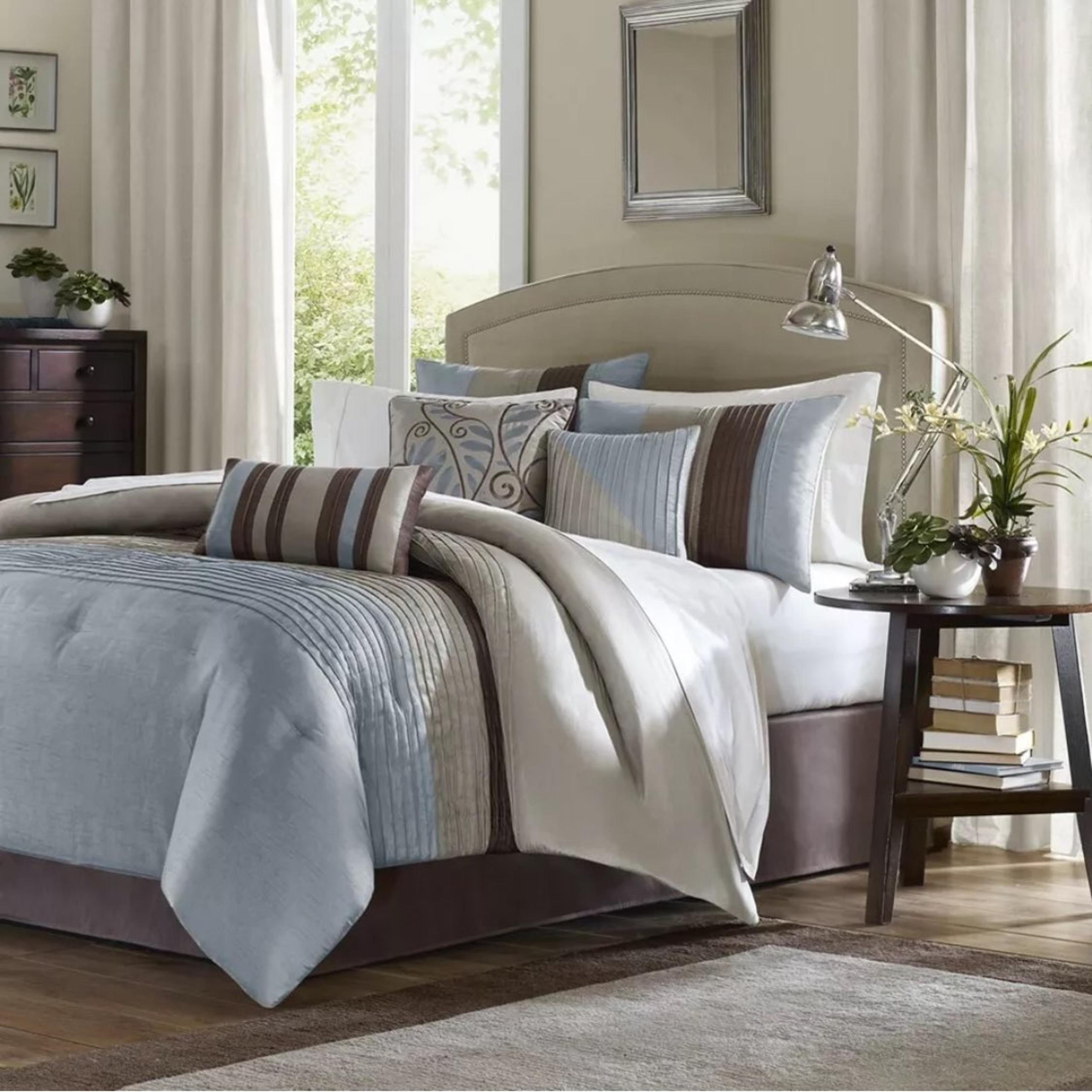 Madison Park 7pc Blue & Brown Striped