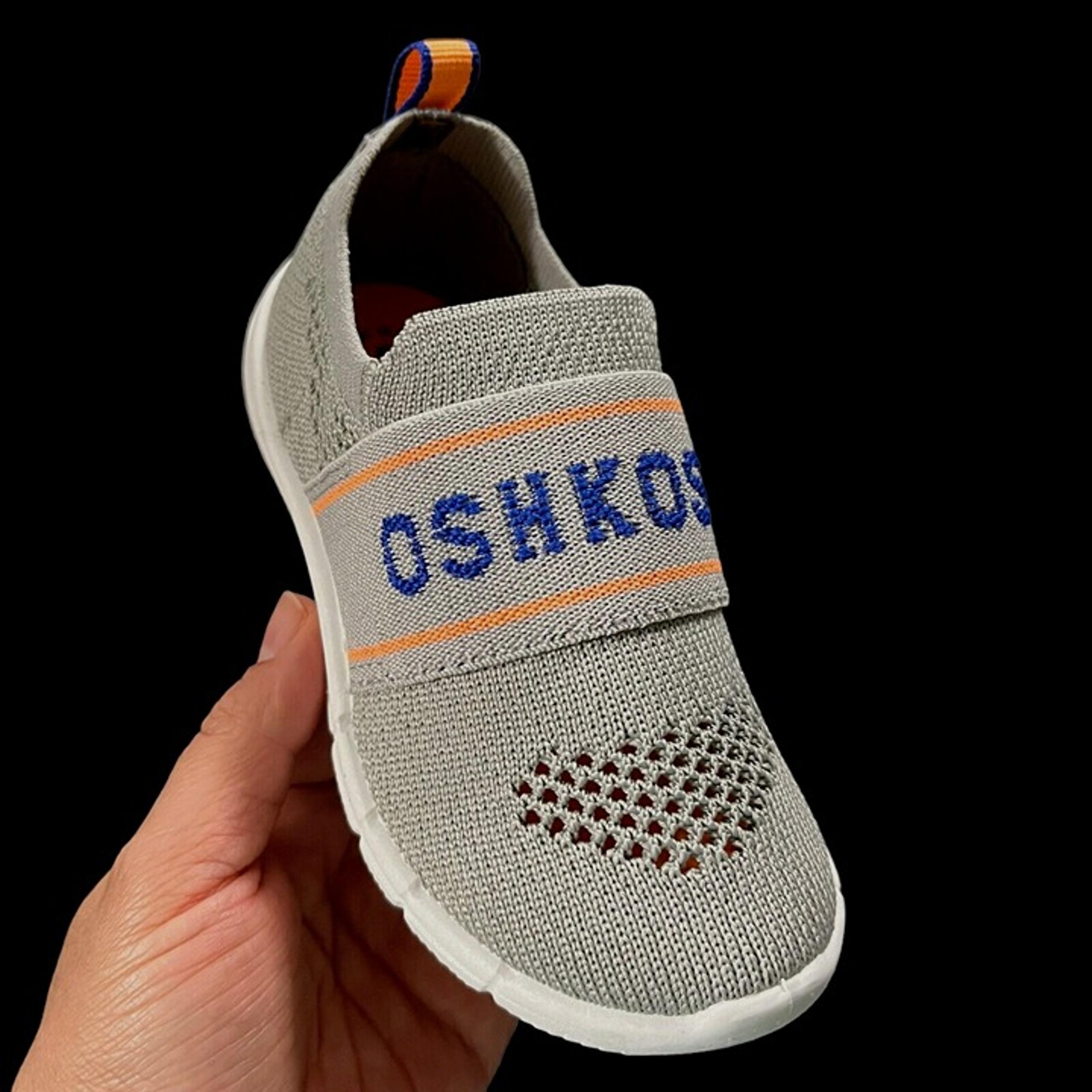OshKosh BGosh Toddler Boys Knit Sneaker Size 9 Gray Slip on Machine Washable